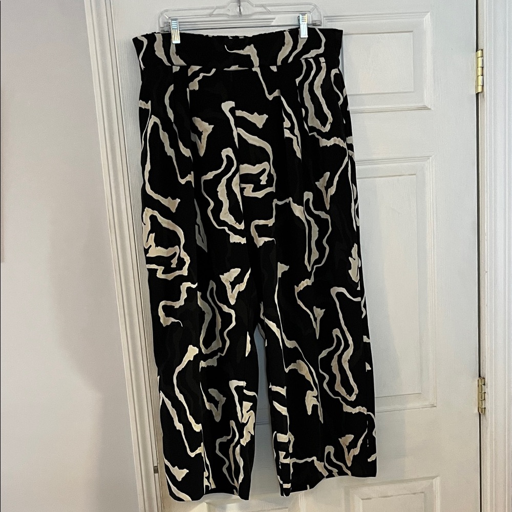 Nine West Black and White Wide Leg Pants